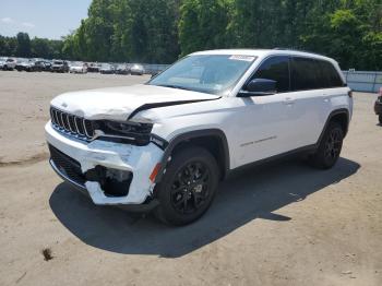  Salvage Jeep Grand Cherokee