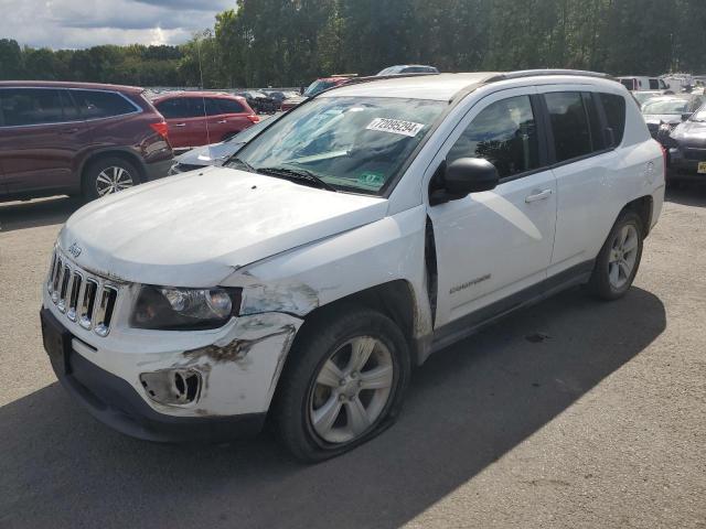  Salvage Jeep Compass