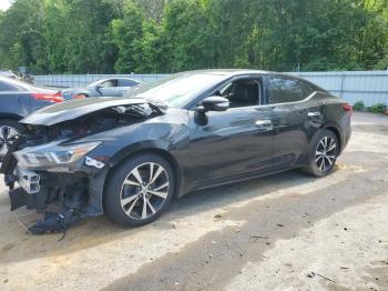  Salvage Nissan Maxima