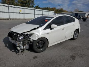  Salvage Toyota Prius