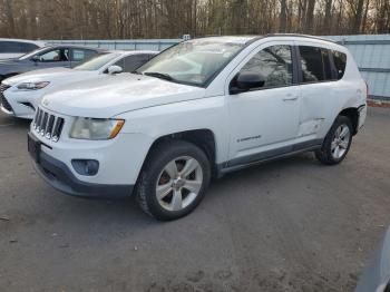  Salvage Jeep Compass