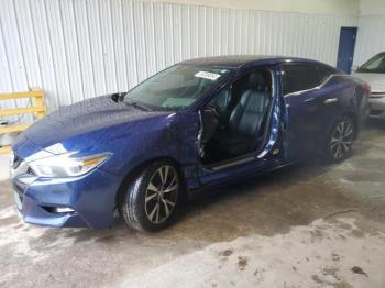  Salvage Nissan Maxima