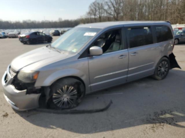  Salvage Chrysler Minivan