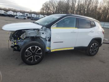  Salvage Jeep Compass