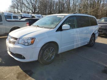  Salvage Dodge Caravan