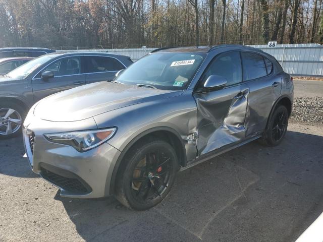  Salvage Alfa Romeo Stelvio