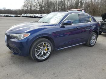  Salvage Alfa Romeo Stelvio
