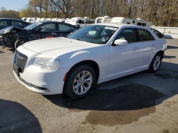  Salvage Chrysler 300
