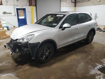  Salvage Porsche Cayenne