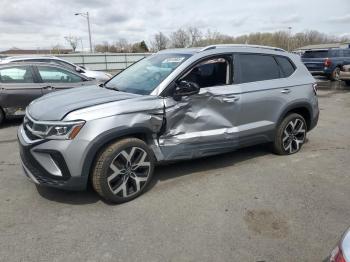  Salvage Volkswagen Taos