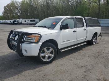  Salvage Nissan Titan