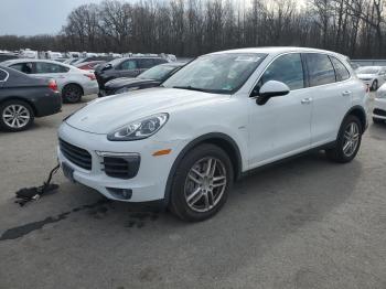  Salvage Porsche Cayenne