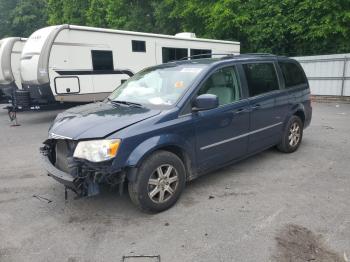  Salvage Chrysler Minivan