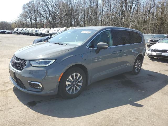  Salvage Chrysler Pacifica