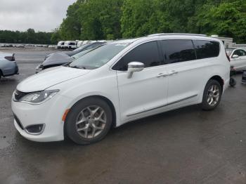  Salvage Chrysler Pacifica