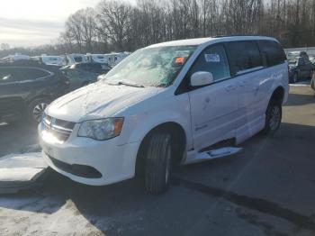  Salvage Dodge Caravan