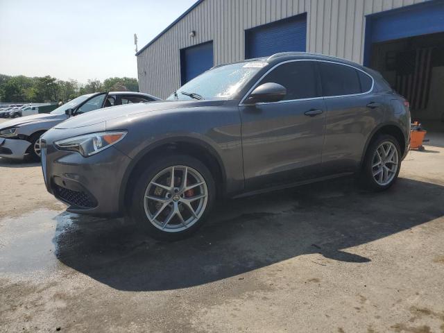  Salvage Alfa Romeo Stelvio