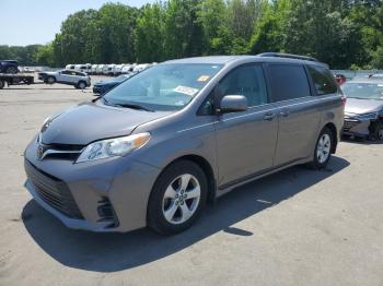  Salvage Toyota Sienna