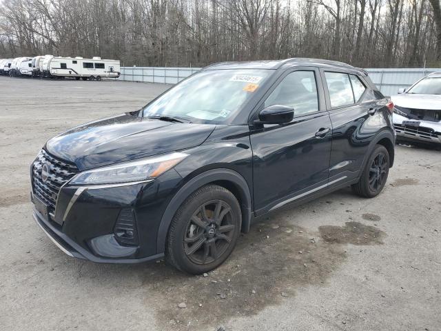  Salvage Nissan Kicks