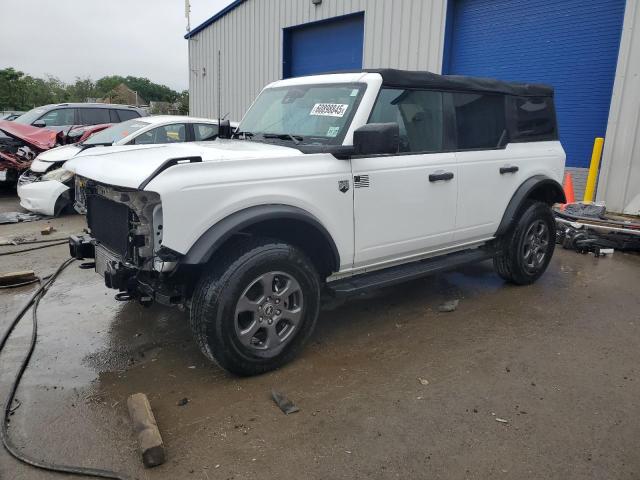  Salvage Ford Bronco