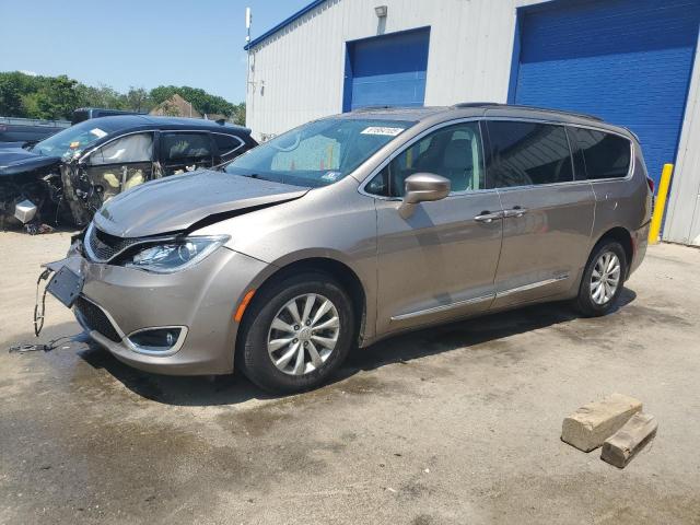  Salvage Chrysler Pacifica