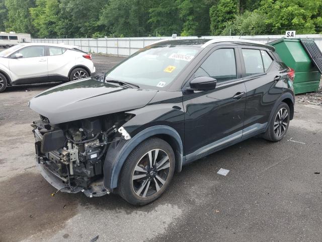  Salvage Nissan Kicks