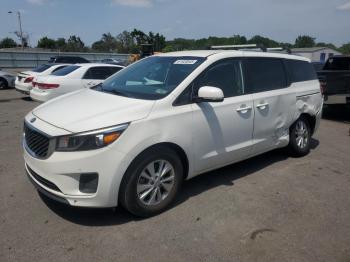  Salvage Kia Sedona