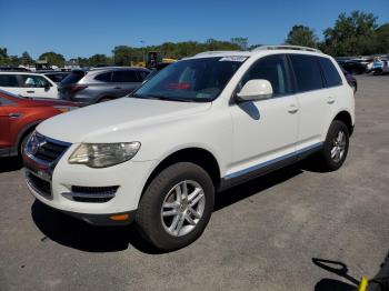  Salvage Volkswagen Touareg