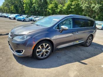  Salvage Chrysler Pacifica