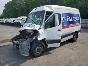  Salvage Mercedes-Benz Sprinter