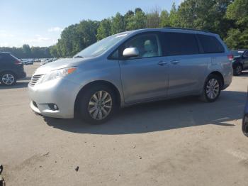  Salvage Toyota Sienna
