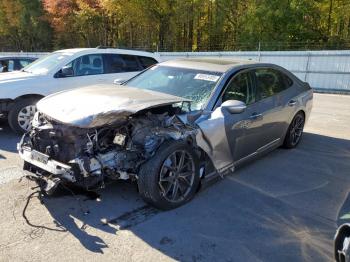  Salvage Hyundai Equus