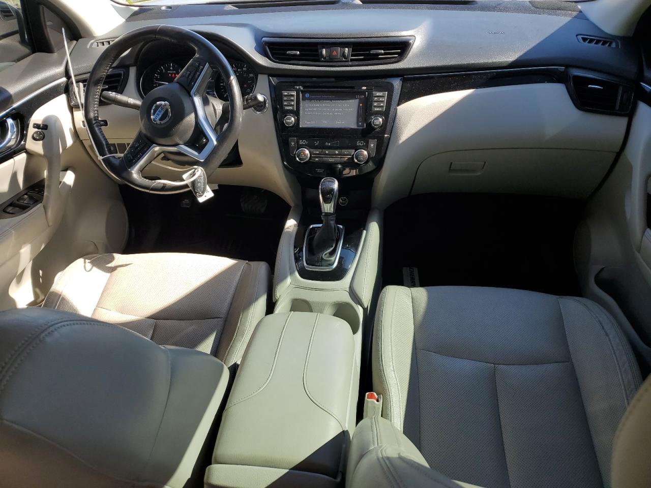 Nissan Rogue S Image 6