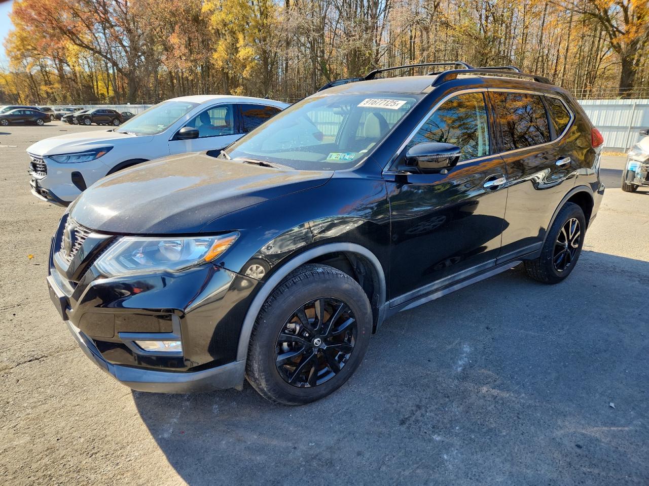 Nissan Rogue S Image 1