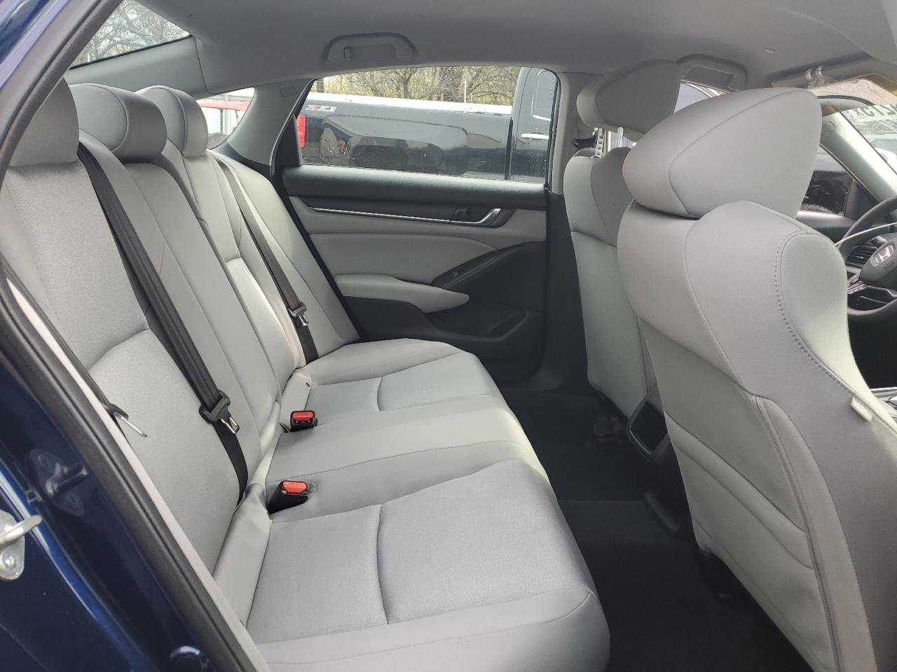 Honda Accord Lx Image 11