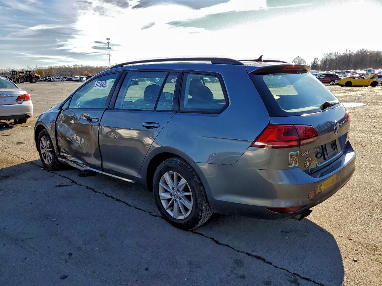 Volkswagen Golf S Image 8