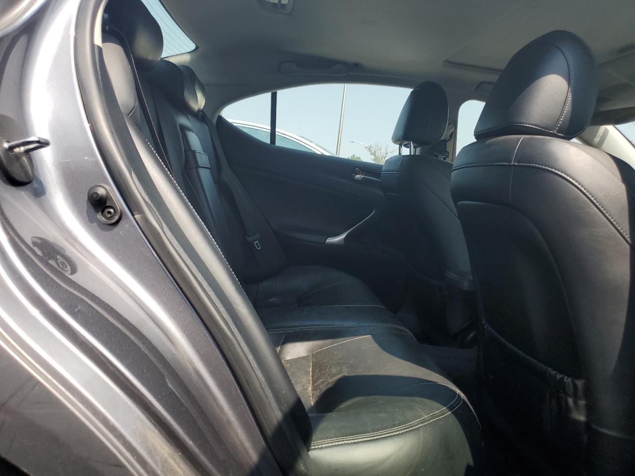 Lexus Is 250 Image 9