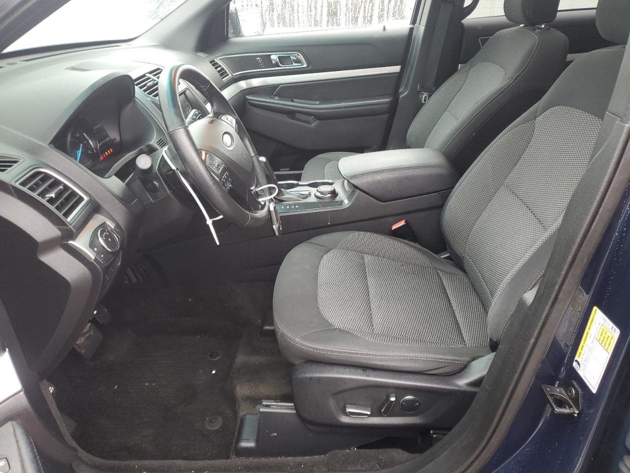 Ford Explorer Xlt Image 9