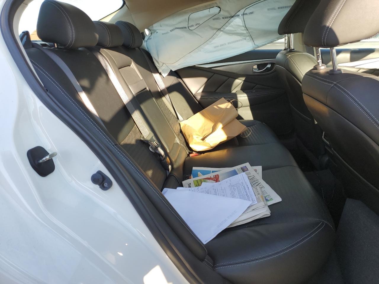 INFINITI Q50 Base Image 10