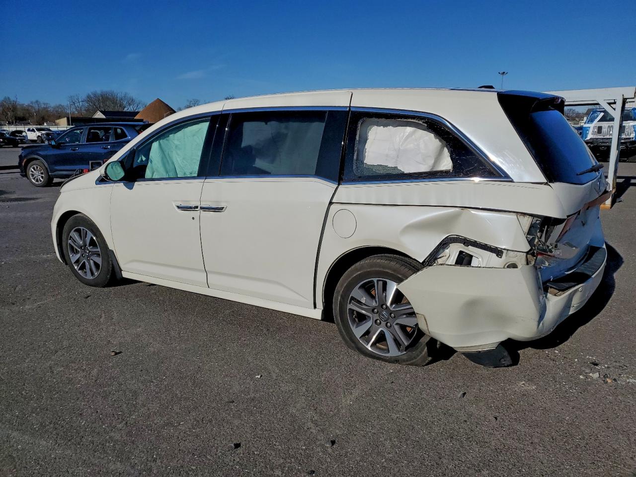 Honda Odyssey Touring Image 7