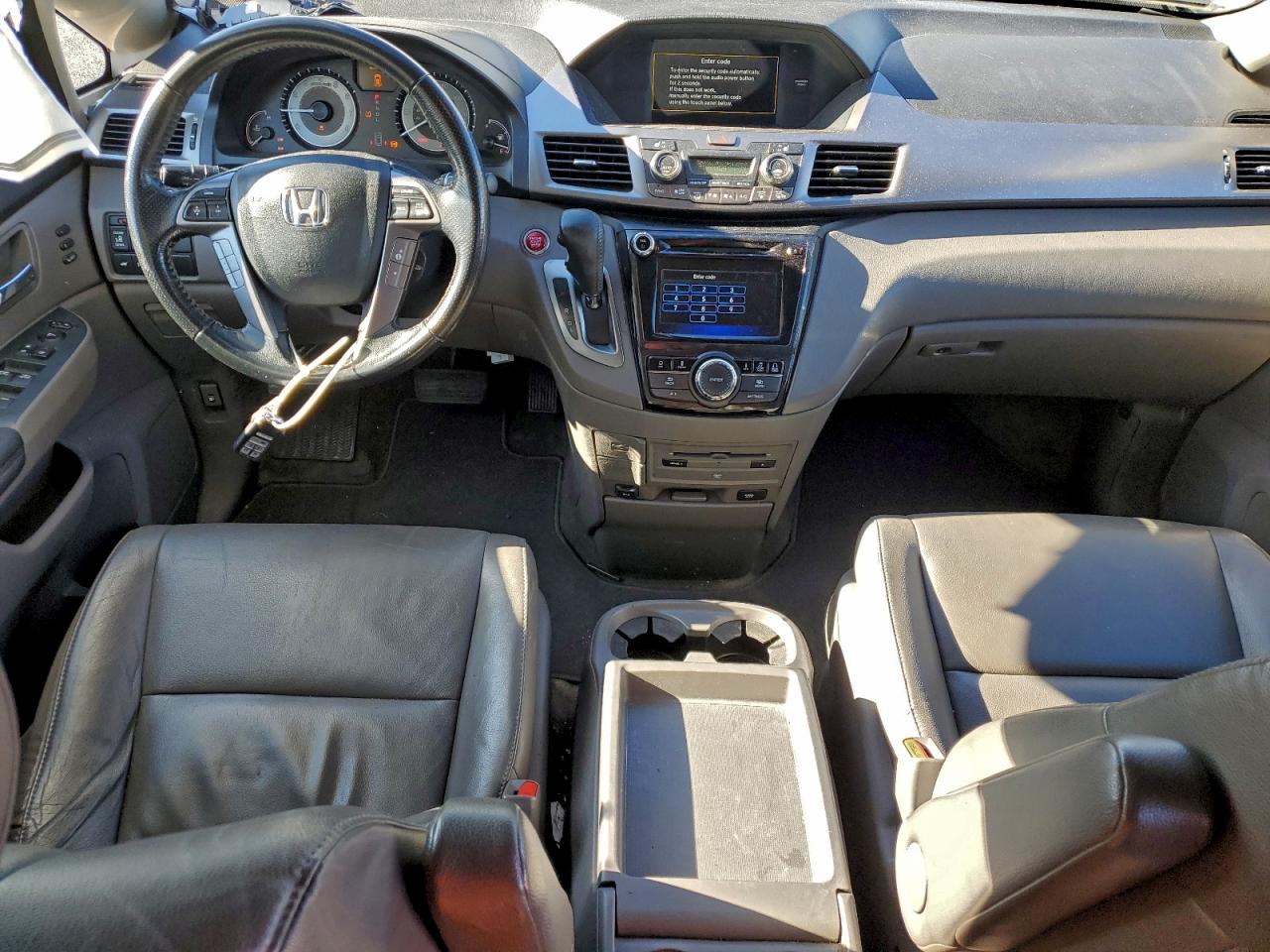 Honda Odyssey Touring Image 4