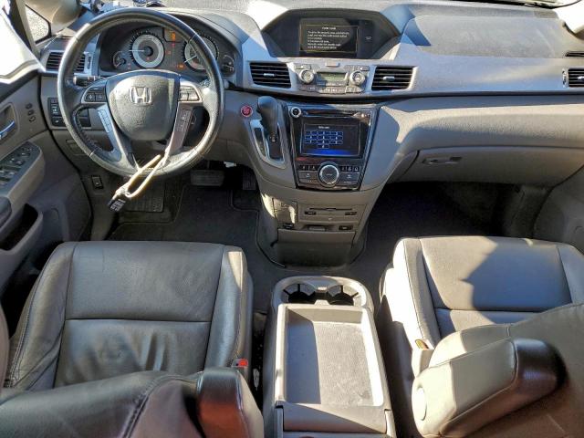 Honda Odyssey Touring Image 4