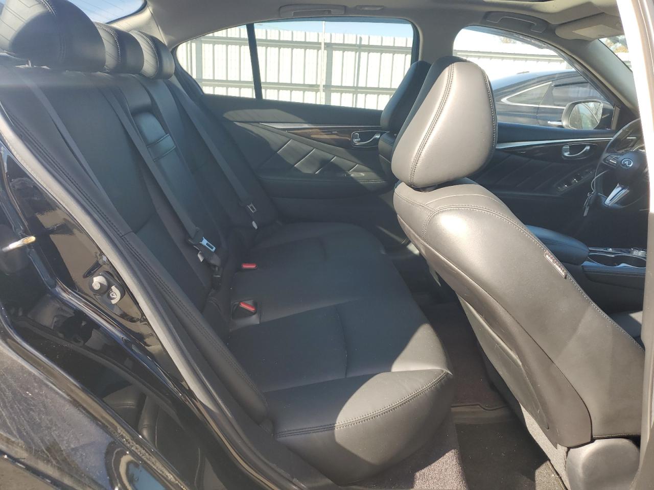 INFINITI Q50 Luxe Image 3