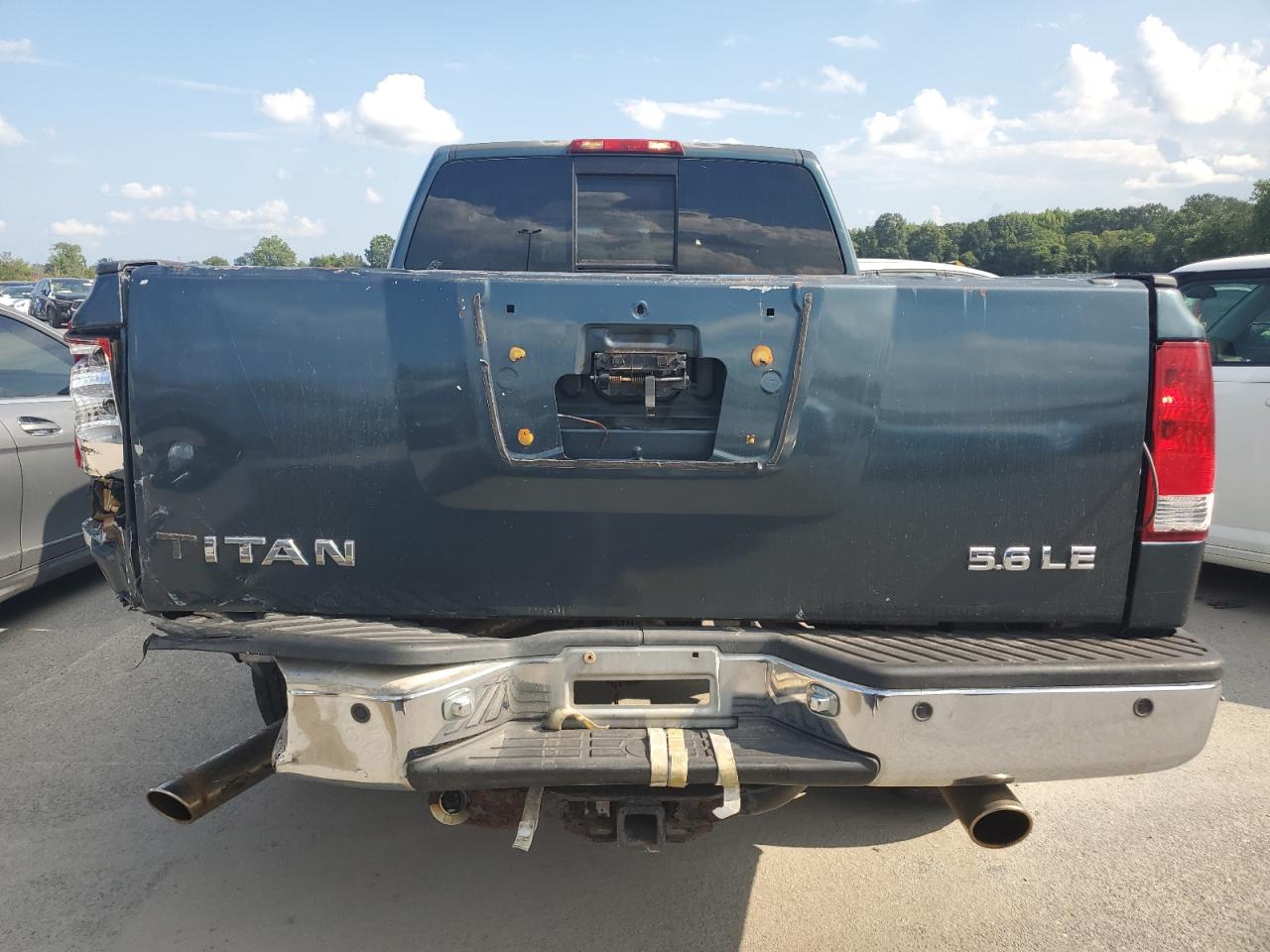 Nissan Titan Xe Image 3