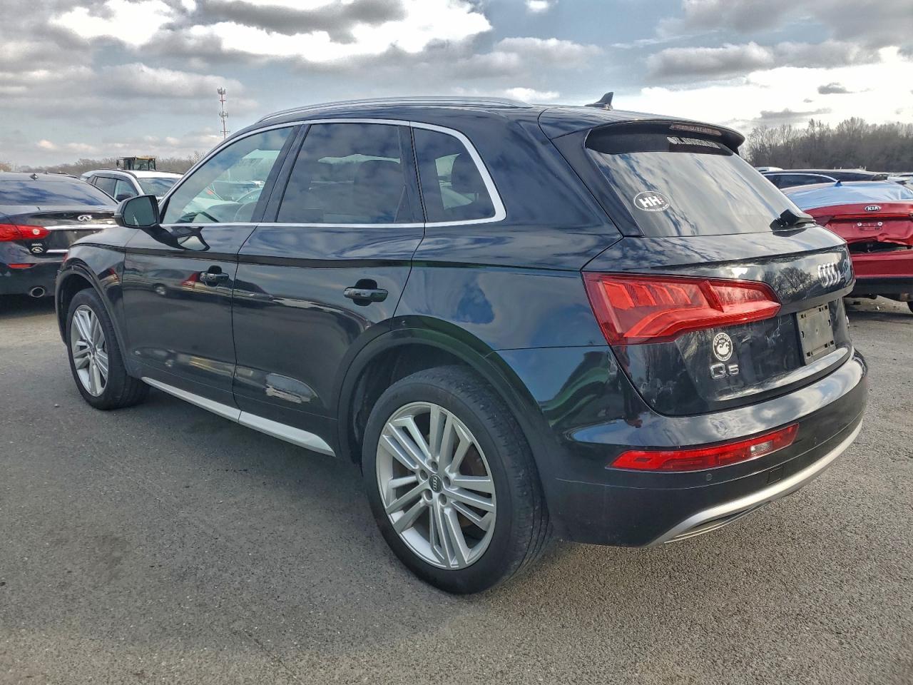 Audi Q5 Premium Plus Image 3