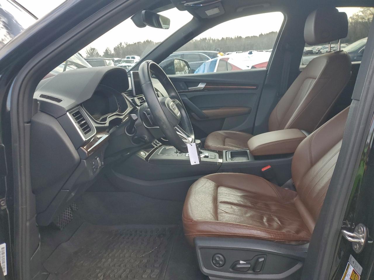 Audi Q5 Premium Plus Image 12