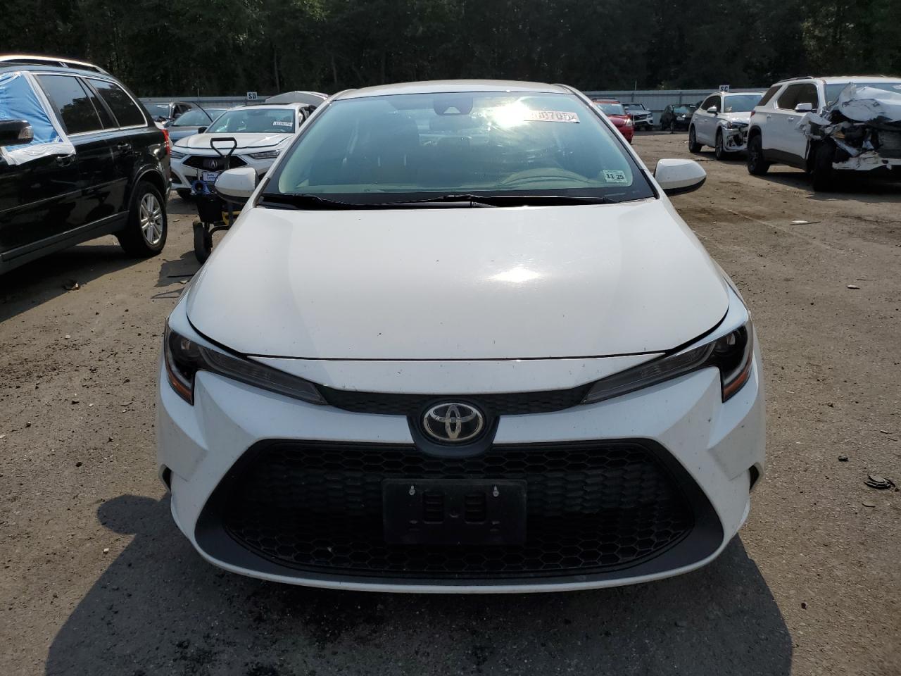Toyota Corolla Le Image 8
