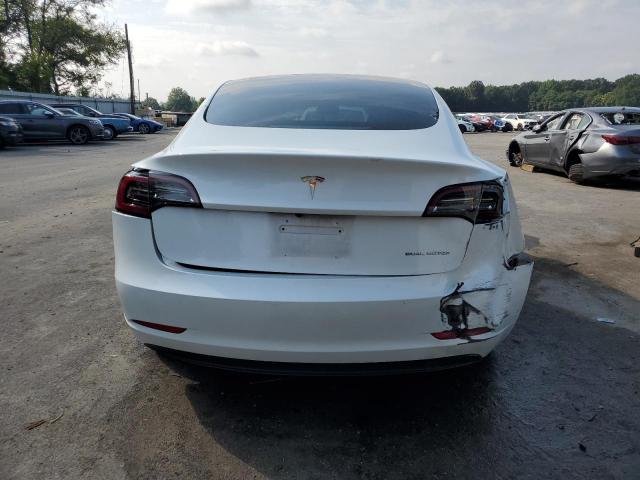 Tesla Model 3 Image 13