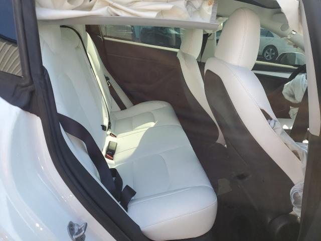 Tesla Model 3 Image 4