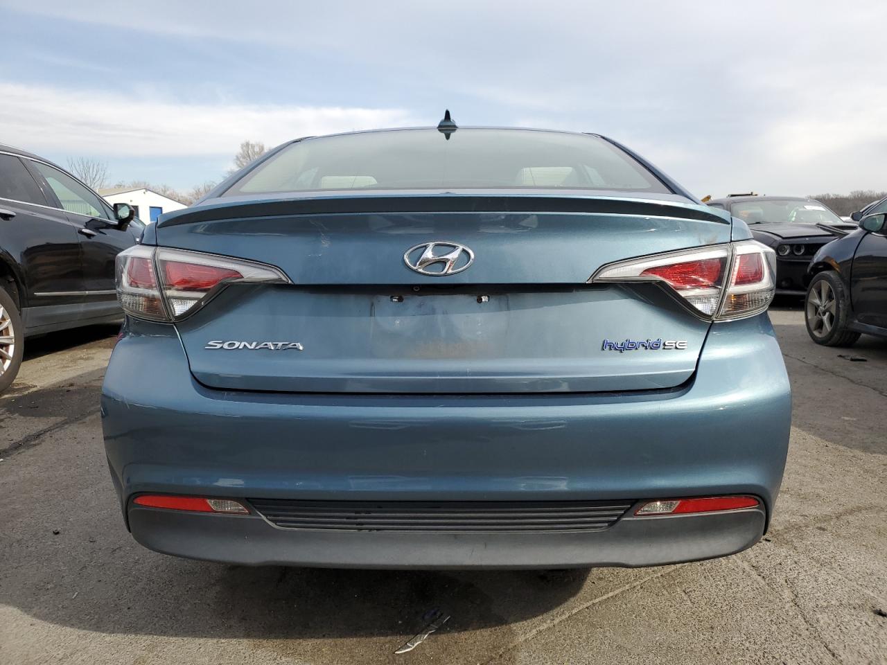 Hyundai SONATA Hybrid Image 9